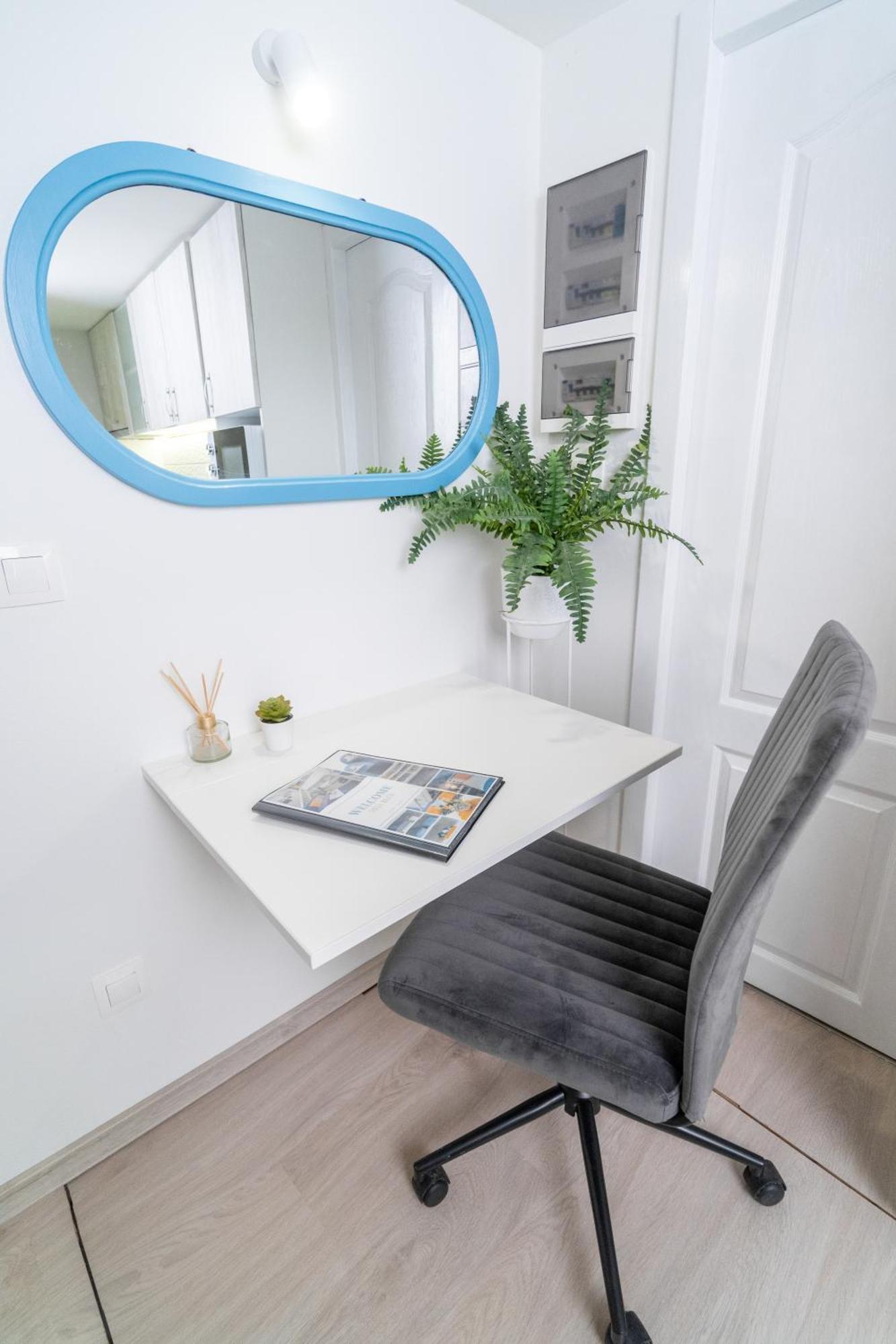 Apartemen Deja Blue Old Center Studio. Sofia